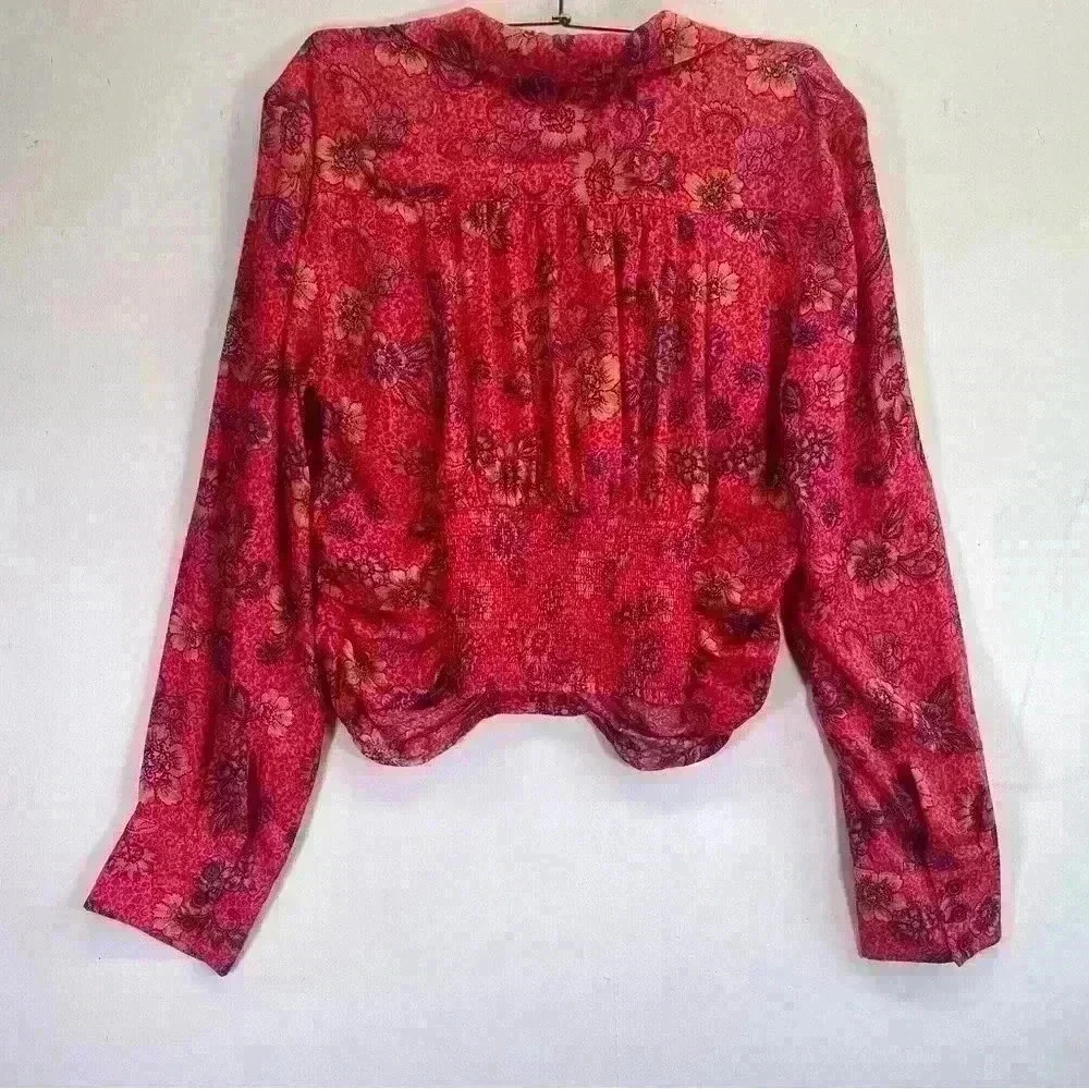Women’s Free People I Got You Red Printed Top. Size M